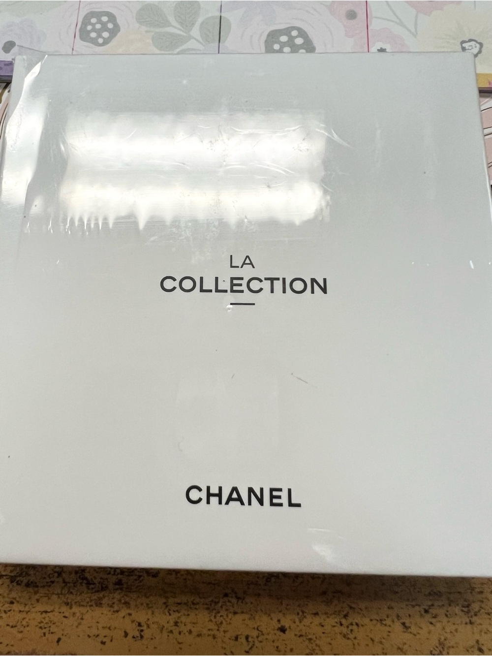 Chanel beauty counter line NEW lock and key keychain or bag charm in CC box - Picture 3 of 4